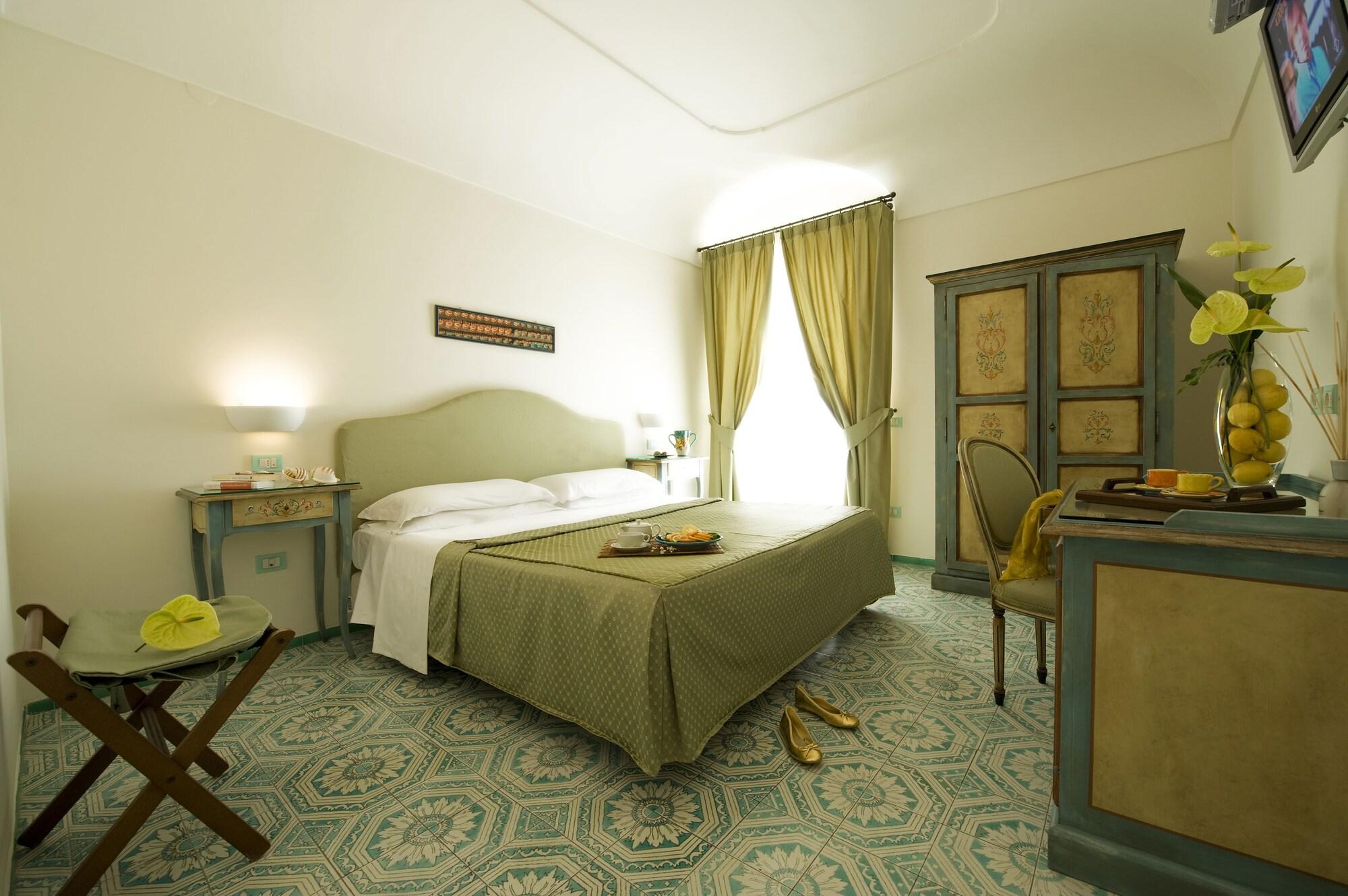 Hotel Margherita Praiano Eksteriør bilde